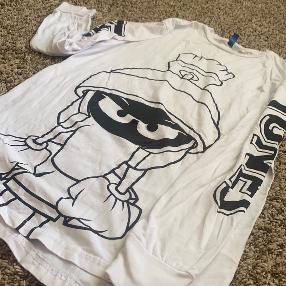 Looney tunes long sleeve